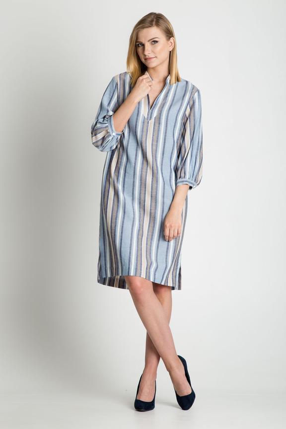 Luźna sukienka w pionowe pasy