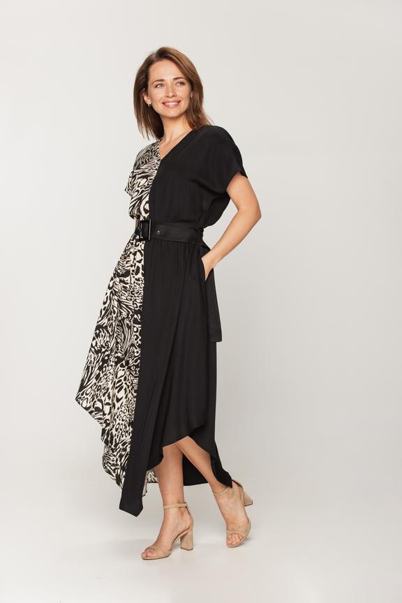 Asymetryczna sukienka z kimonowym rękawkiem