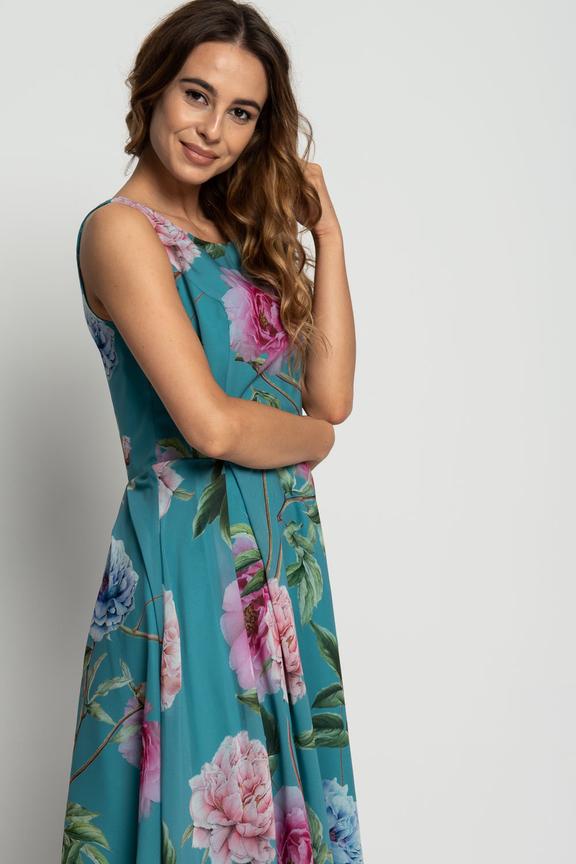 Rozkloszowana sukienka z kwiatowym wzorem