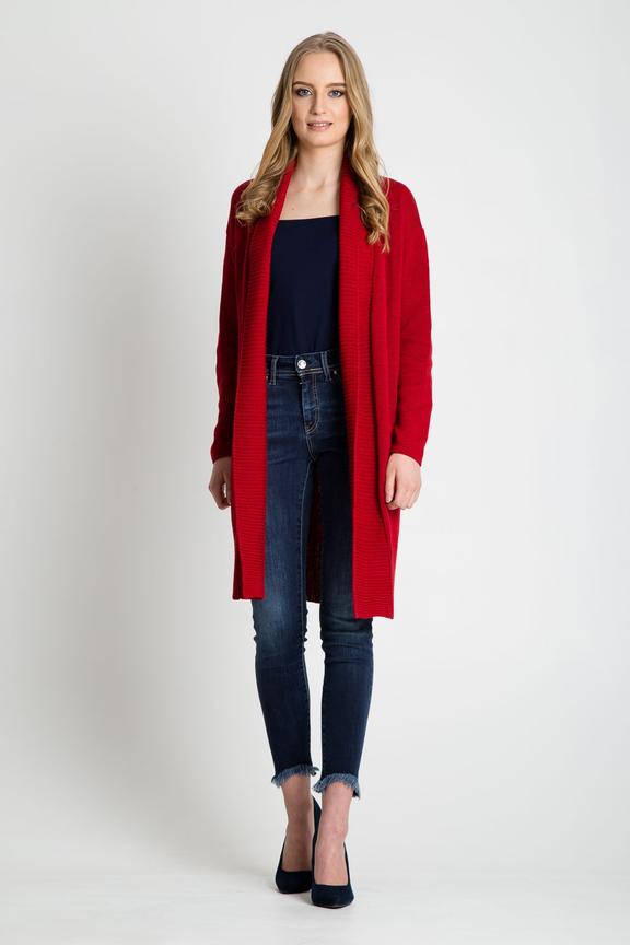 Ciemnoczerwony sweter z opuszczonym rękawem