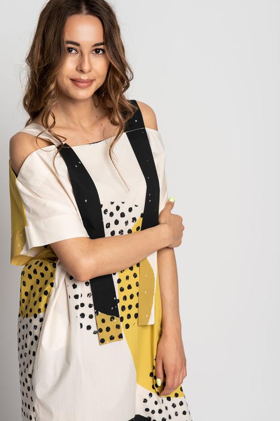 Bawełniana sukienka we wzory z długimi szelkami