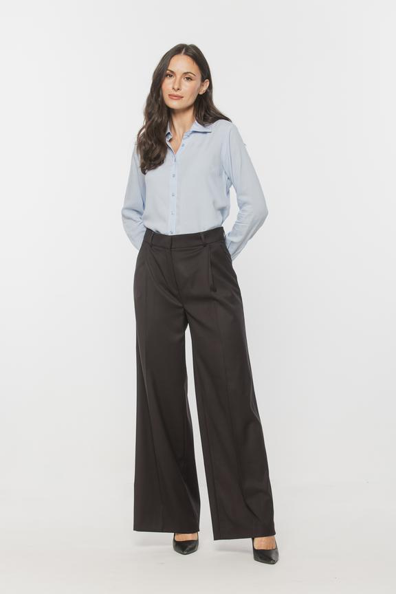 Błękitna koszula z lekkiej tkaniny wiskozowej