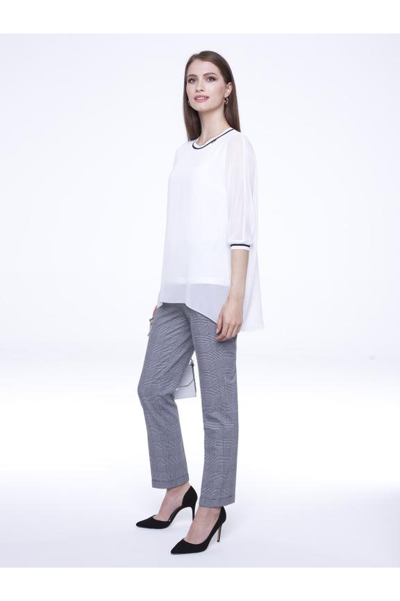 Efektowna bluzka z przeźroczystościami