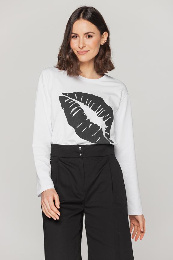 White long sleeve blouse with lip print