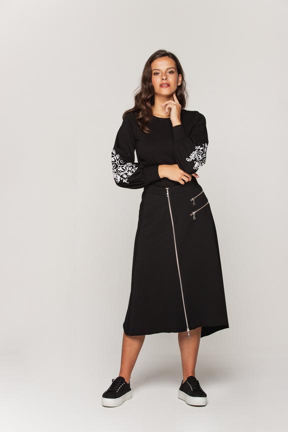 Knitted blouse with folk print