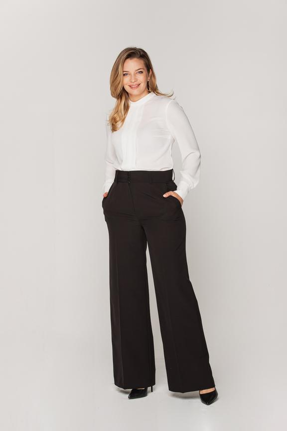 Elegancka bluzka ecru z zakładkami