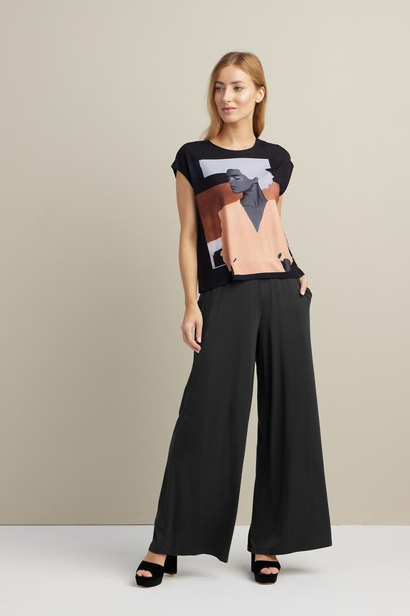 Czarna dzianinowa bluzka z nadrukiem