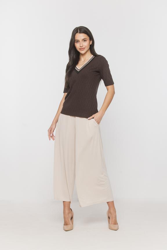 Bluzka z brązowej dzianiny sweterkowej z dekoracyjnym ściągaczem