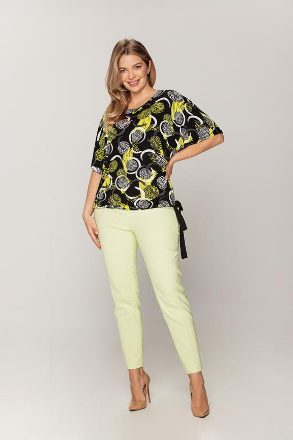 Bluzka z  krótkim nietoperzowym rękawem