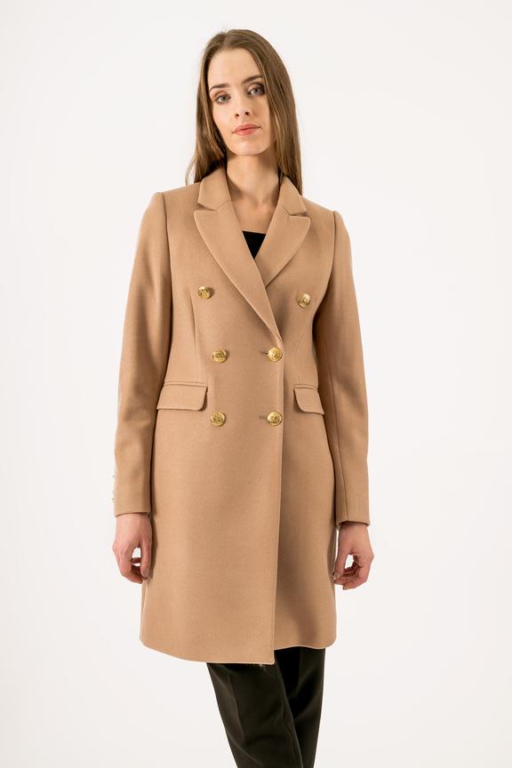 Elegancki kamelowy dwurzędowy płaszcz damski