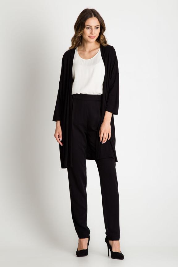 Czarna dzianinowa narzutka