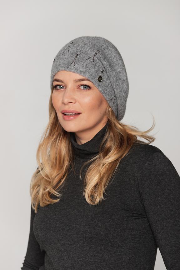 Gray beret with ornaments