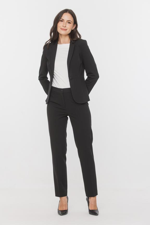 Czarne ponadczasowe spodnie w kant