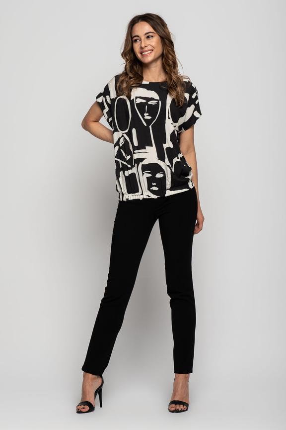 Czarno-biała bluzka z gumką w talii