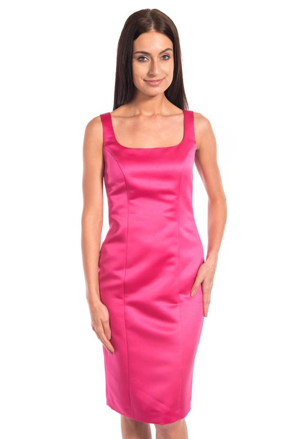 Różowa sukienka na ramiączkach