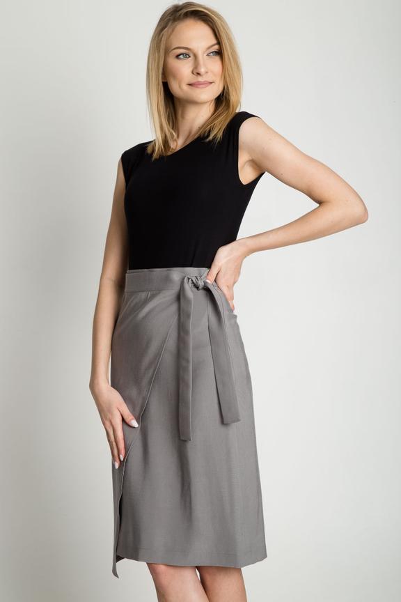 Grey skirt with a front overlap