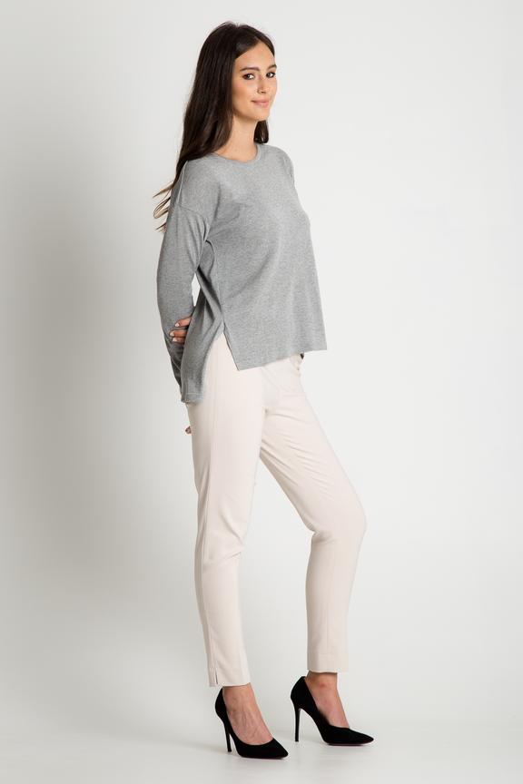 Szara bluzka z rozcięciami  z boku