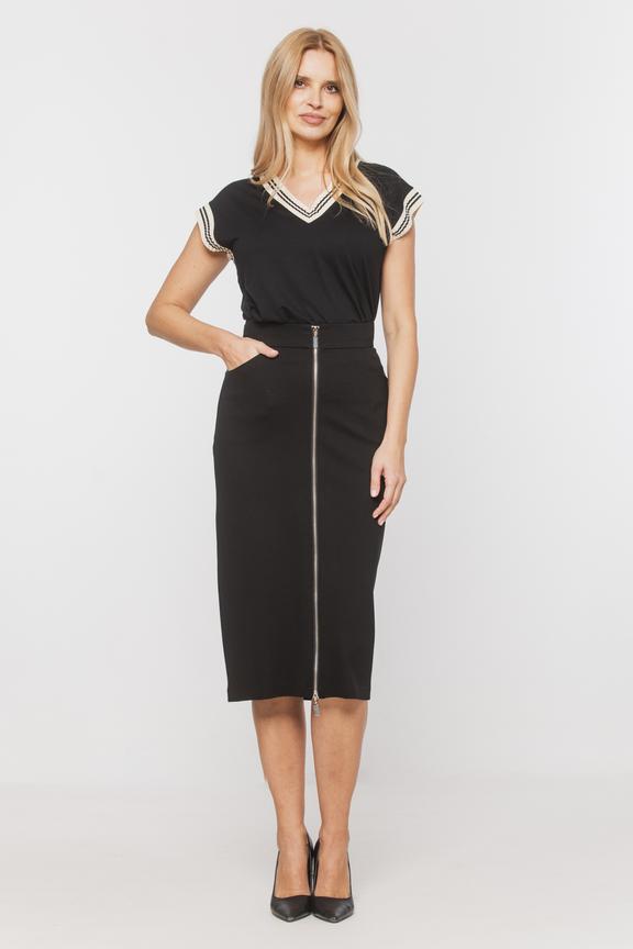 Dopasowana czarna spódnica midi z suwakiem i kieszonkami