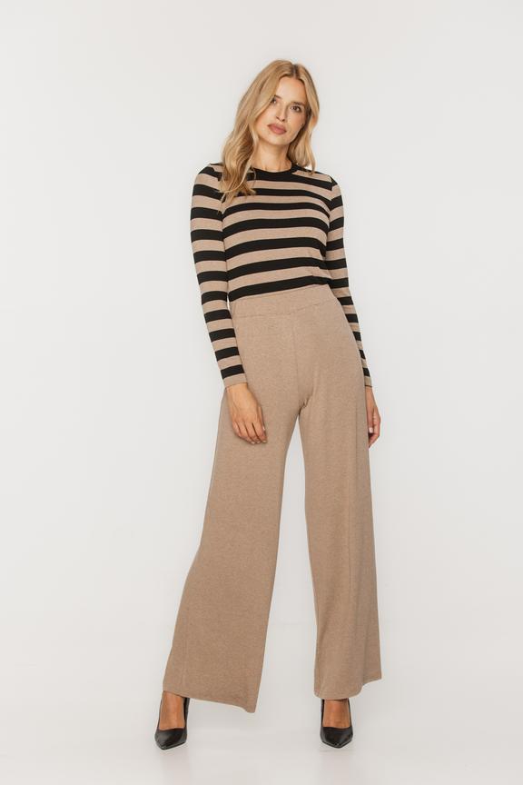 Knitted blouse with black stripes