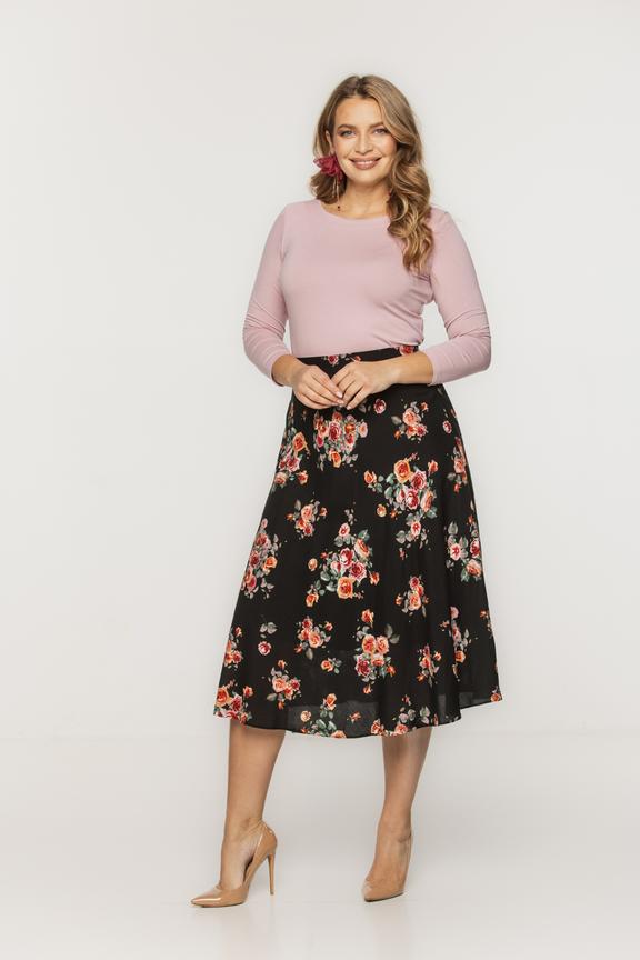 Dzianinowa pastelowa bluzka w klasycznym stylu