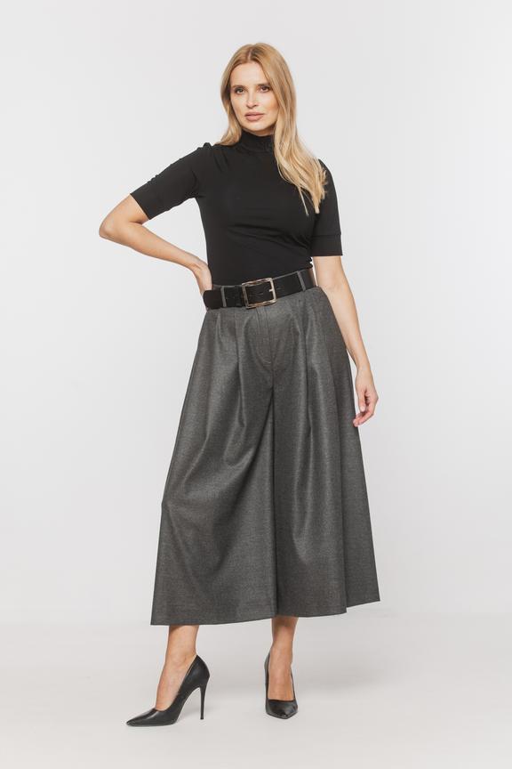 Dzianinowy czarny półgolf ze ściągaczami zapinany na suwak