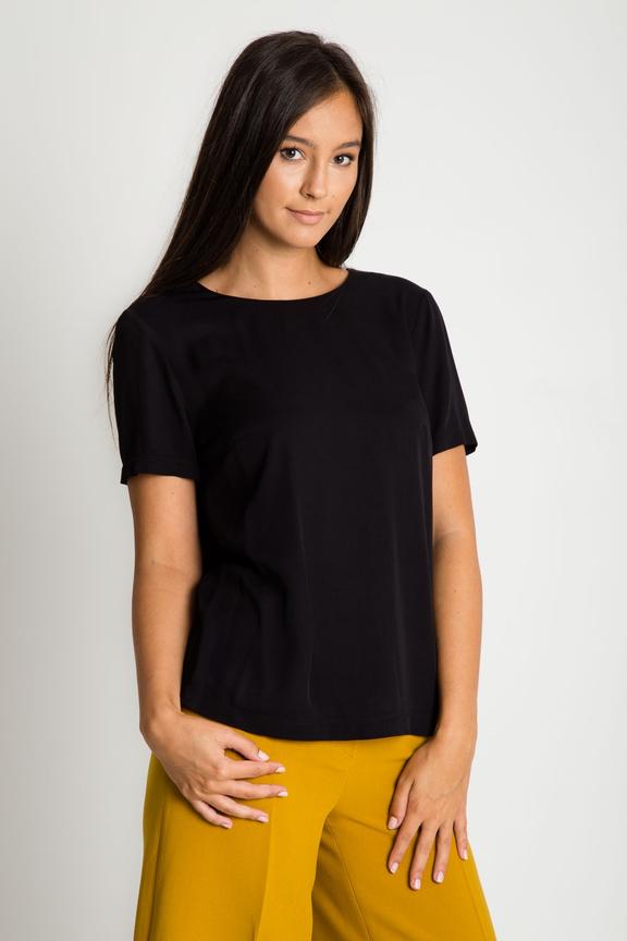 Czarna pudełkowa bluzka