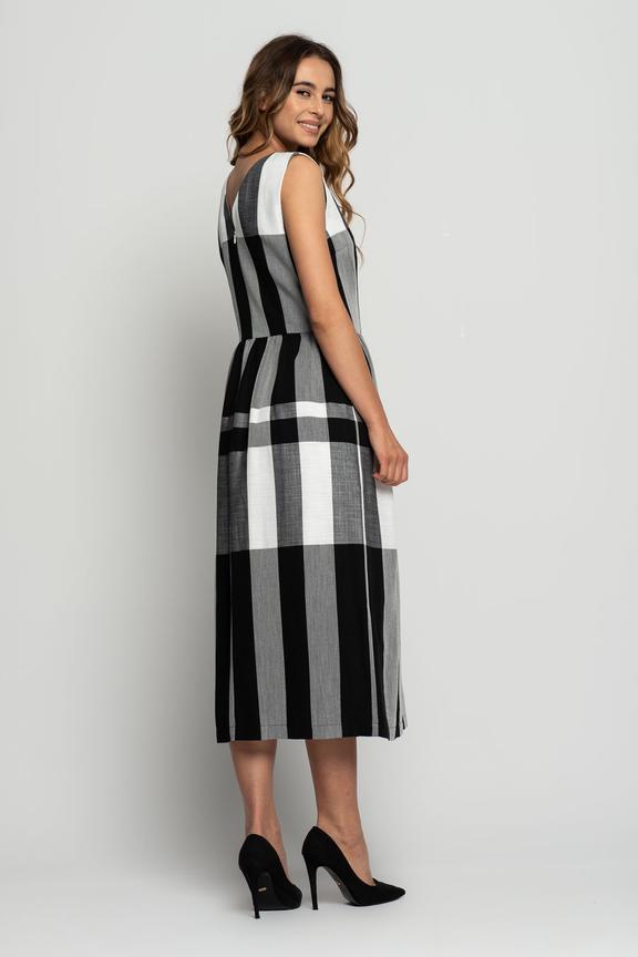 Długa bawełniana sukienka z dekoltem w serek i kieszeniami