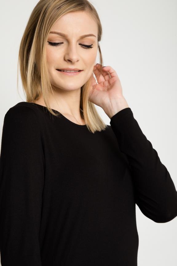 Dzianinowa dopasowana bluzka z długimi rękawami