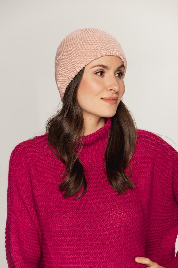 Light pink ribbed knit cap