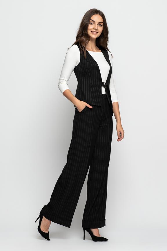 Kamizelka zapinana na klamrę