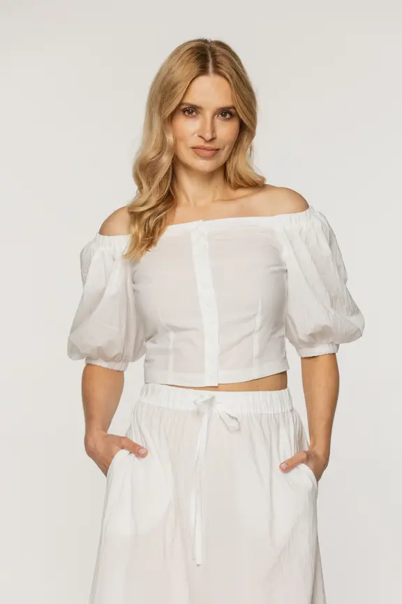 Kobieca biała bluzka z bawełny odsłaniająca ramiona