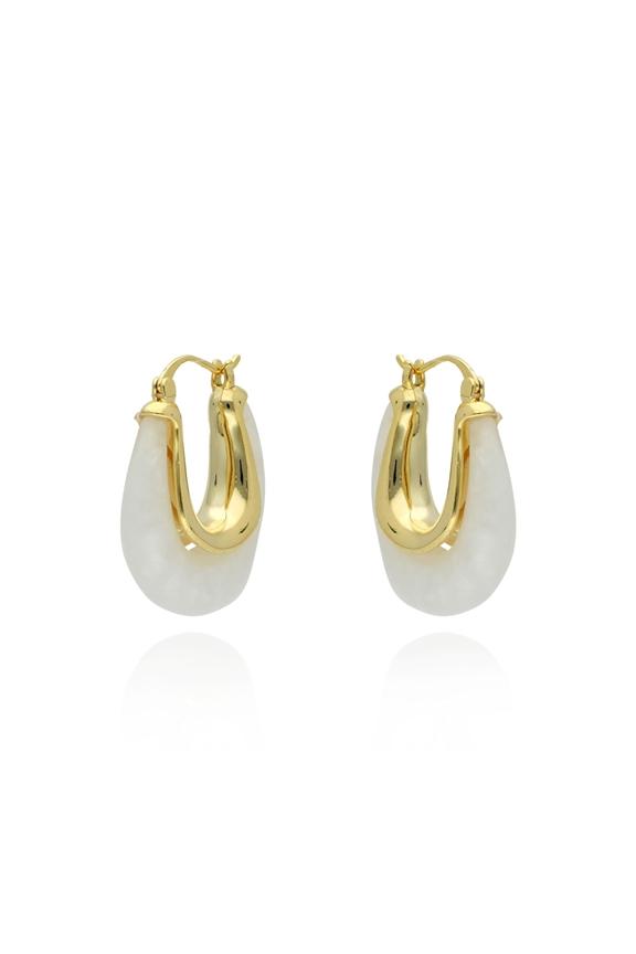 Oryginalne jasne kolczyki z perłowej żywicy