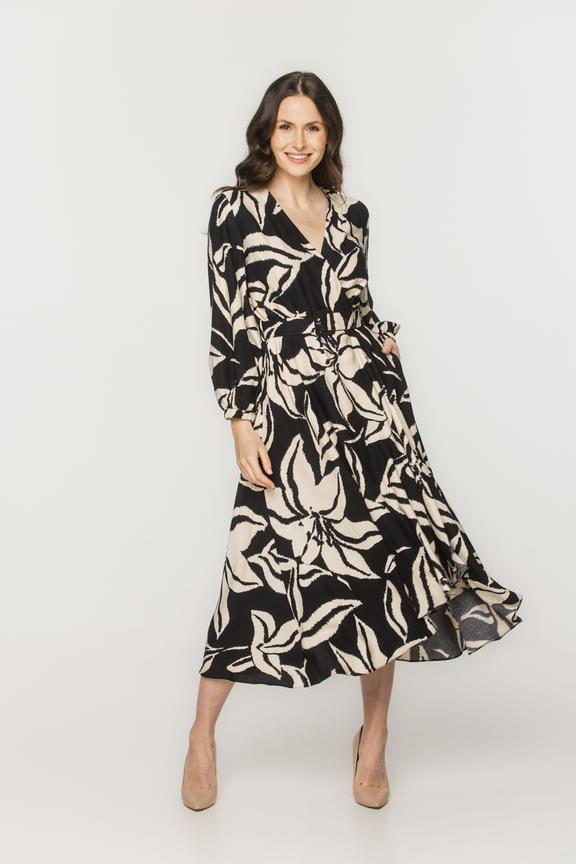 Kopertowa sukienka z paskiem