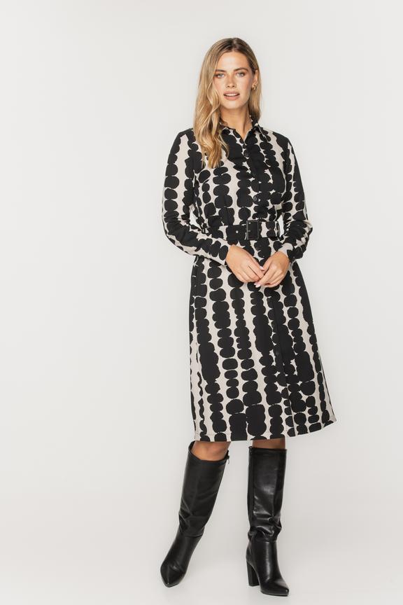 Koszulowa sukienka z długim rękawem