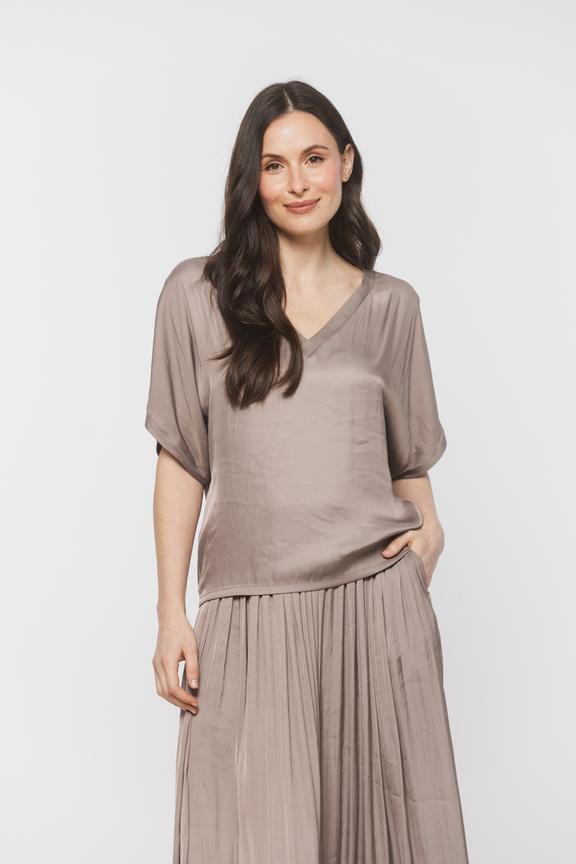 Lekka zwiewna bluzka w kolorze kremowego brązu