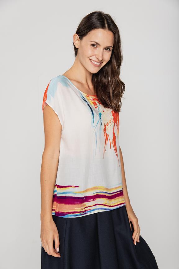 Letnia bluzka z wiskozy o luźnym kroju