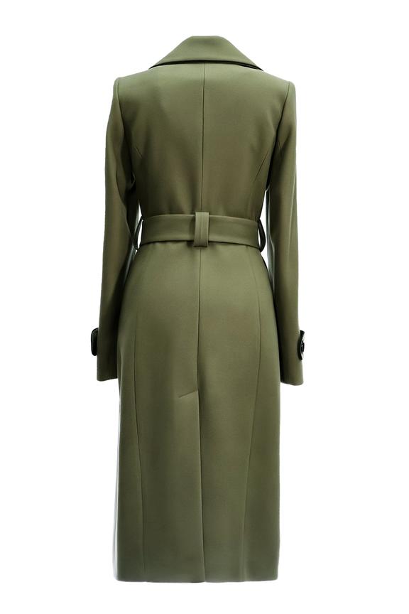 Oliwkowy płaszcz z dużym kołnierzem