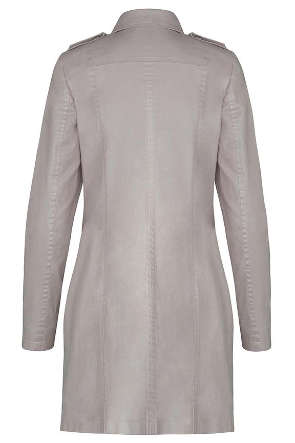 Błyszczący wiosenny płaszcz