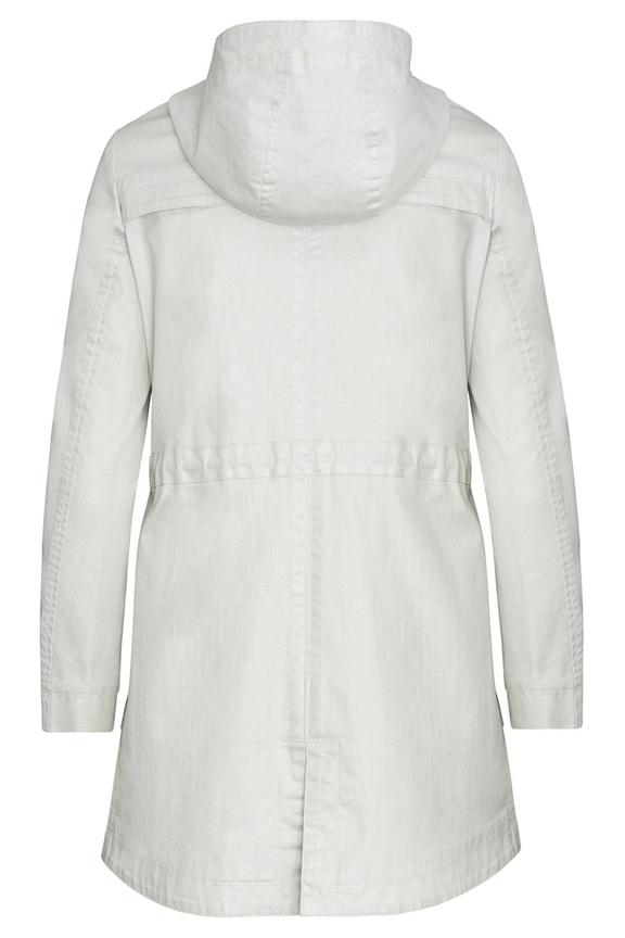 Srebrny połyskujący płaszczyk