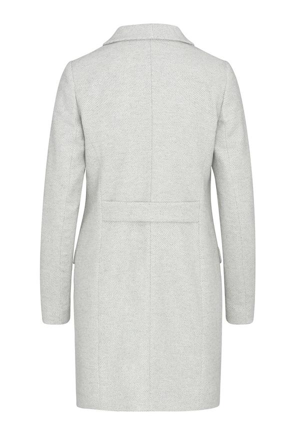 Płaszcz zdobiony srebrną nitką