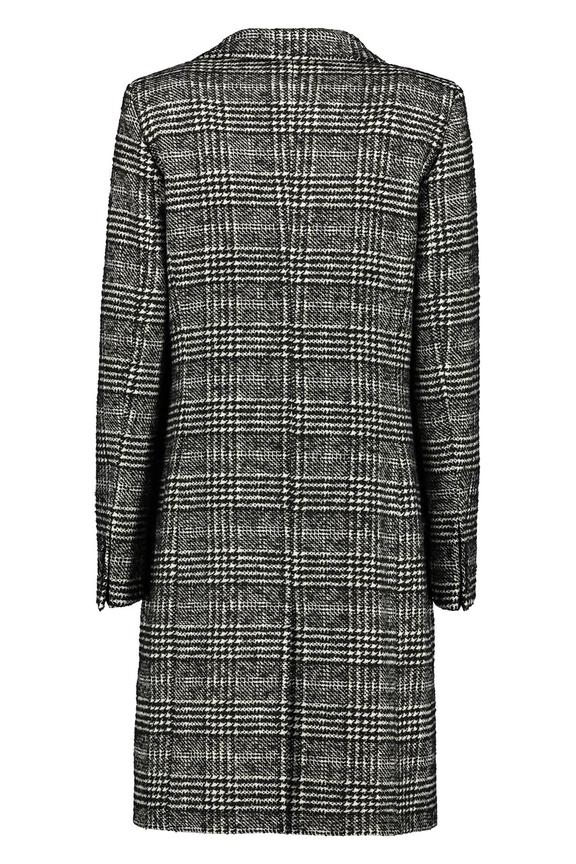 Płaszcz w czarno-białą kratkę