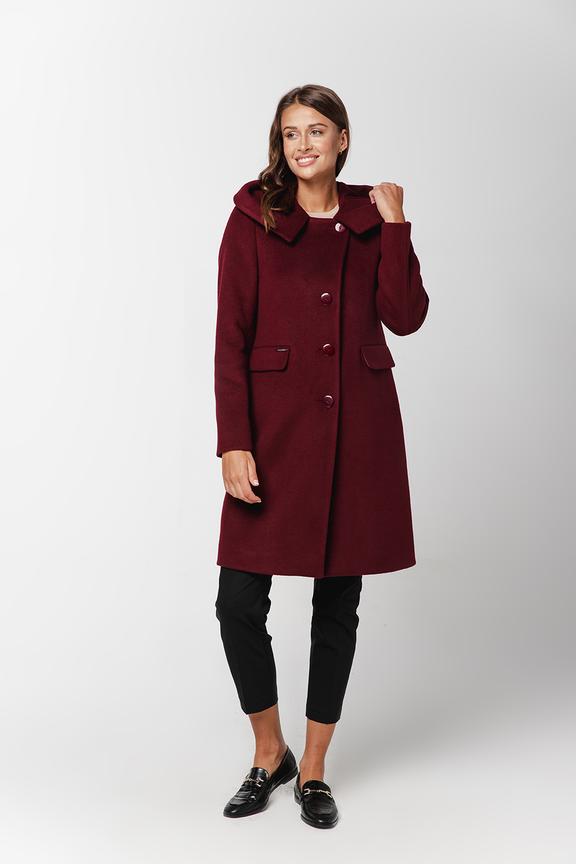 Bordowy płaszcz z alpaką i dużym kapturem