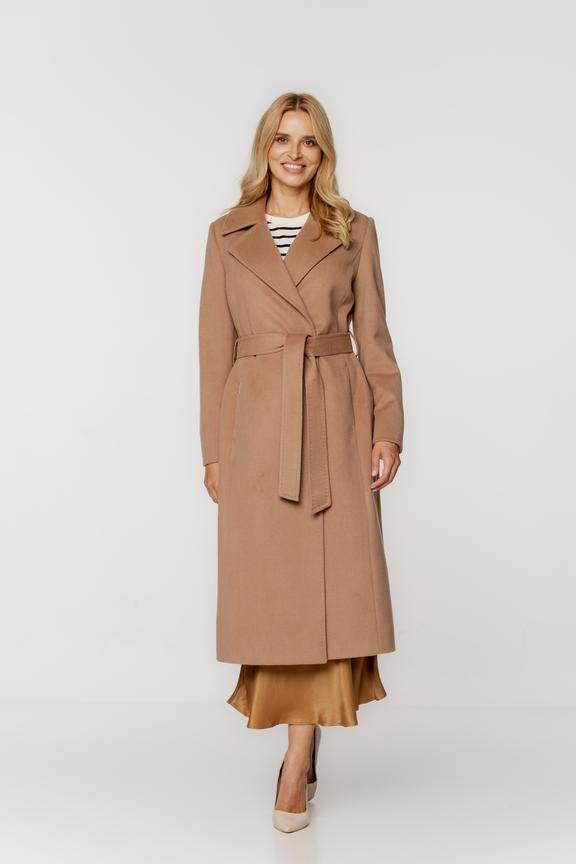 Jesienny płaszcz z wełny i alpaki w kolorze ciepłego beżu