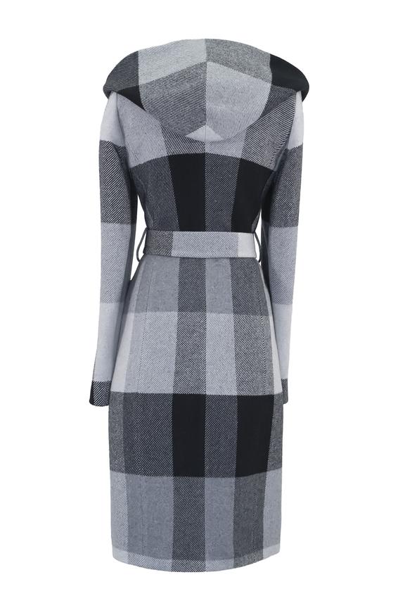 Wełniany płaszcz na zimę