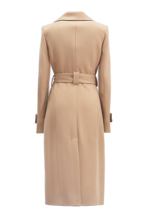 Płaszcz z czarnymi skórzanymi lamówkami