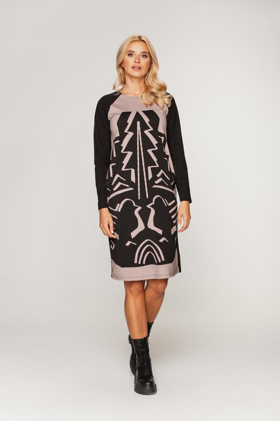 Prosta sukienka z reglanowym rękawem