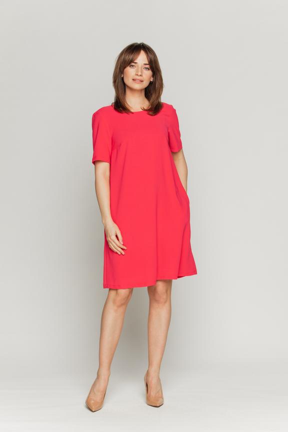 Różowa luźna sukienka  z krótkim rękawem