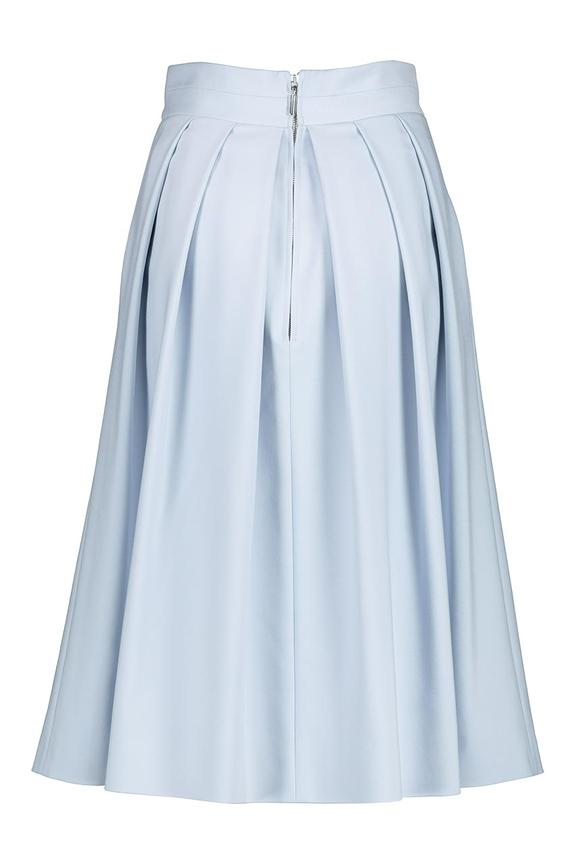 Błękitna spódnica z kontrafałdami i kieszeniami