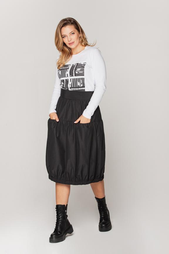 Spódnica z wpuszczanymi kieszeniami