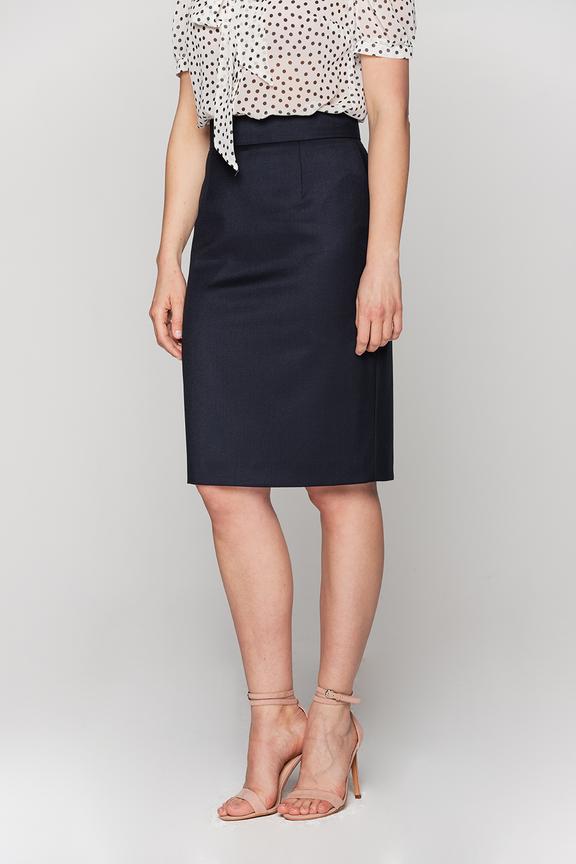 Dopasowana granatowa spódnica z podszewką